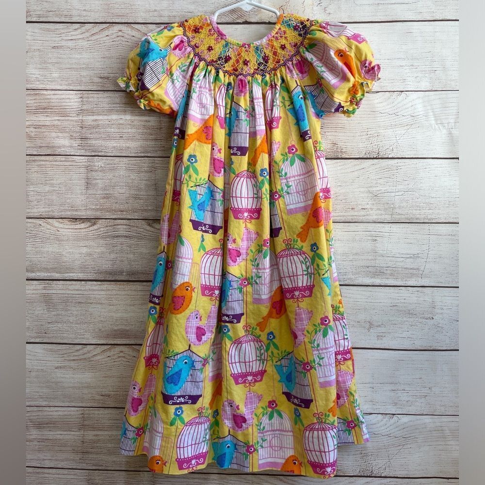 LITTLE THREADS‎ SMOCKED DRESS IN BIRD CAGE PRINT